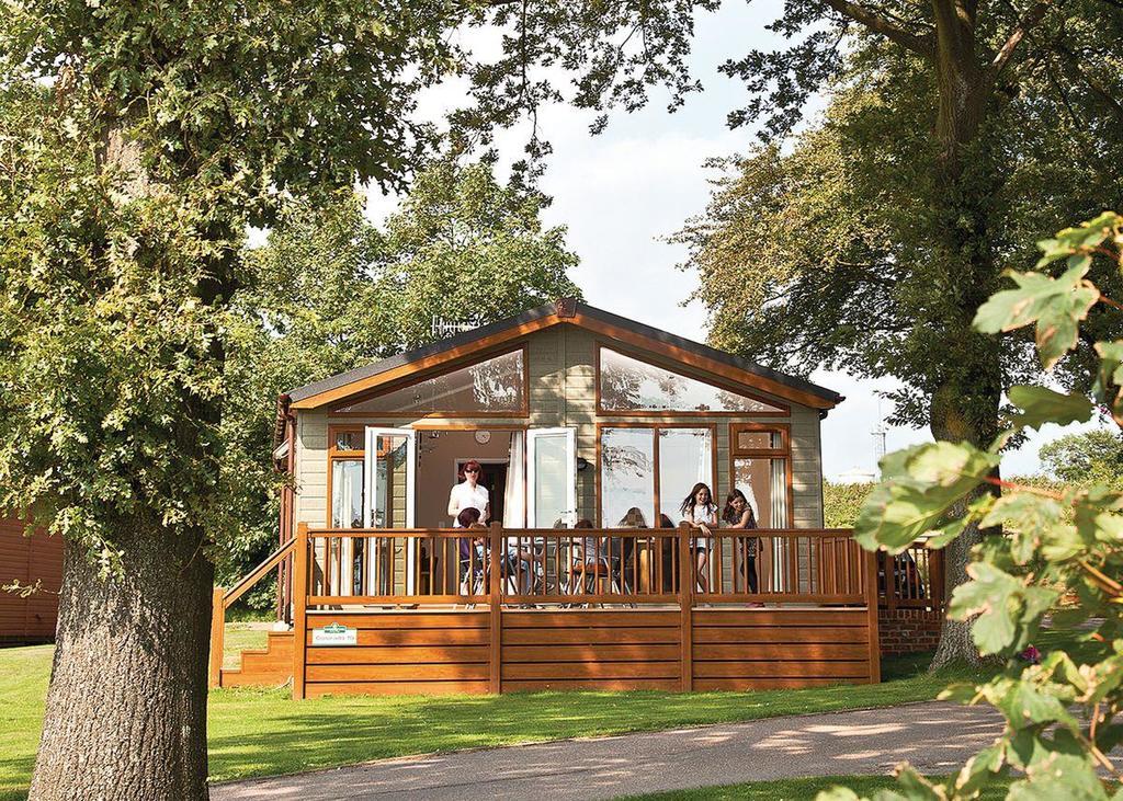 Dacre Lakeside Park Brandesburton Exterior photo